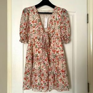 NWT Vici Lush Posy Floral Front Tie Tiered Mini Dress Size L